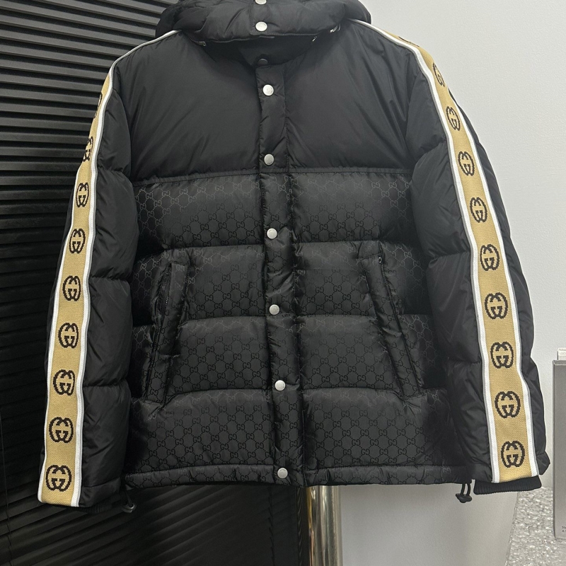 G*u*i down coat